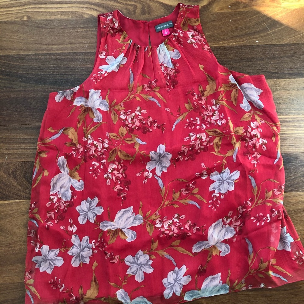 vince camuto red floral chiffon tank size small